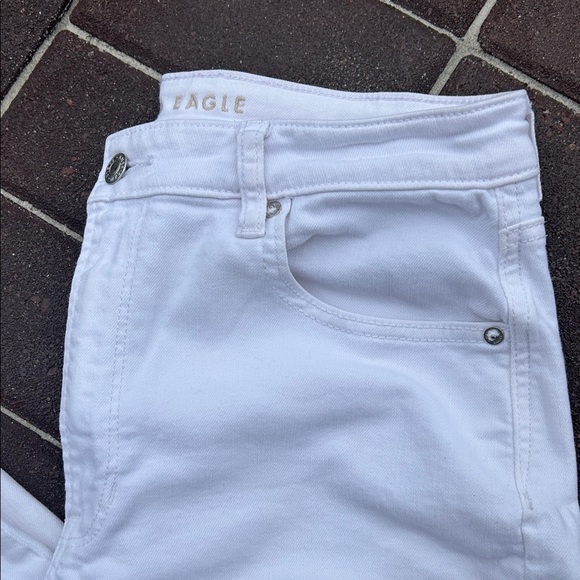 American Eagle Woman’s White Stretch Straight Leg Jeans - Picture 2 of 14